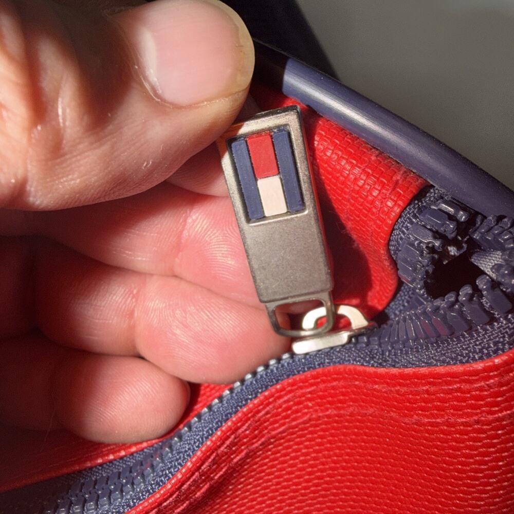 Vintage Tommy Hilfiger Duffel Gym Shoulder Bag Spell Out 90s Retro Flag Navy - Picture 5 of 5